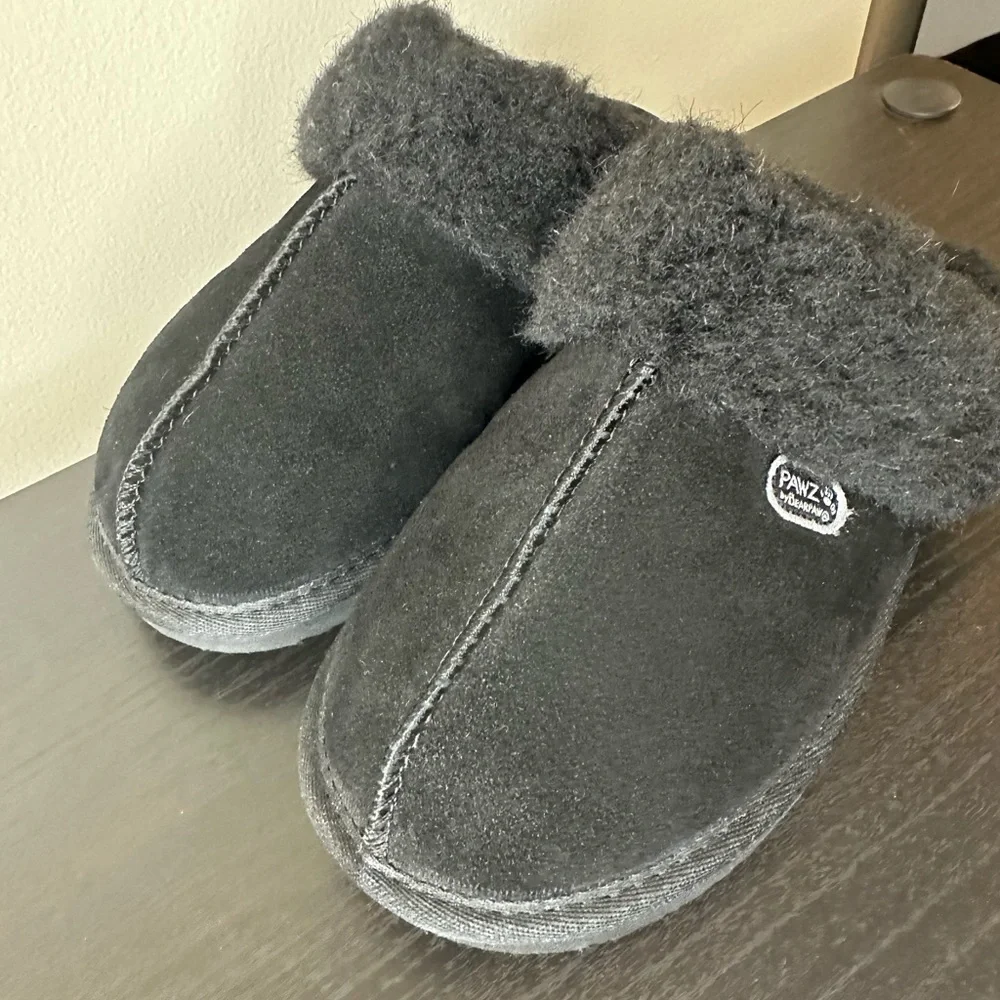 Women's BearPaw slippers size - Picture 3 of 5